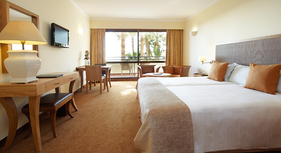 Deluxe One-bedroom Suite